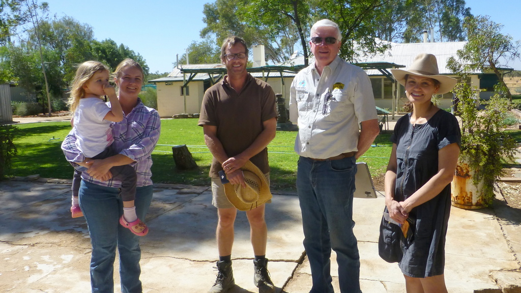 Pic of people at Old Ambalindum Station, making plans for the COT.