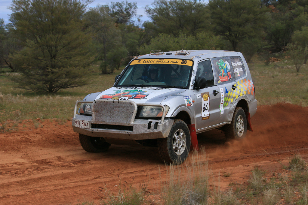 COT16 3rd Cross Country: Murray Young and Paul McBean, 2002 Mitsubishi Pajero NM