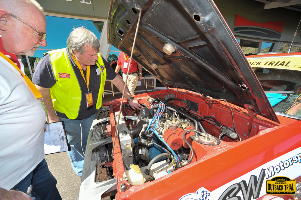 Fred Nerk inspects the Trevor Stilling Stanza