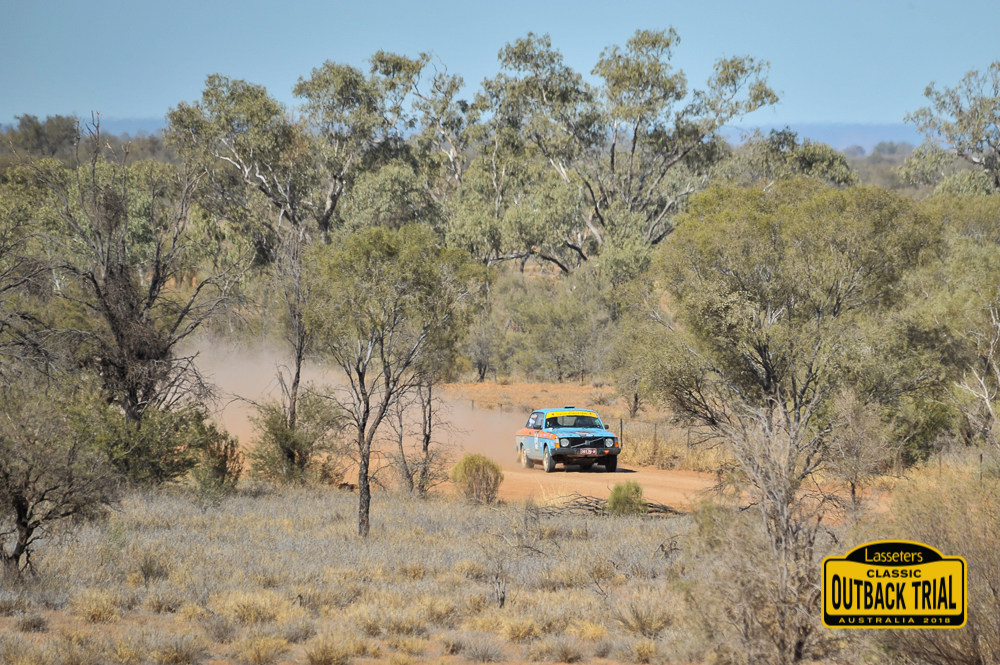 Ian Swan/Val Swan - Volvo 242