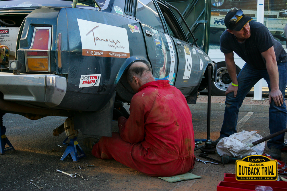 Michael Coates/Justin Coates - Leyland P76